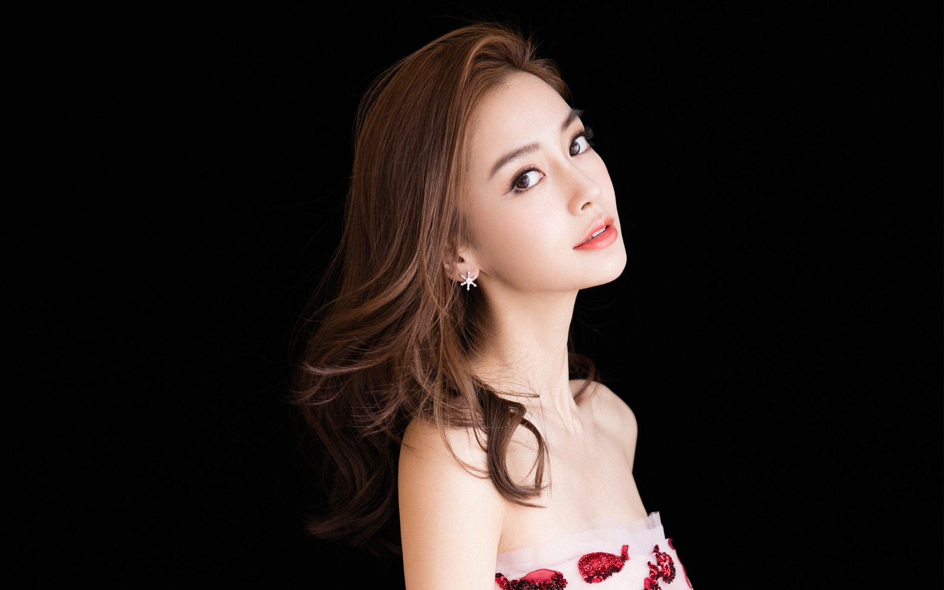 爱游戏体育APP下载-皮特·库策用沉着冷静赢得冠军,皮特库柏和埃尔默