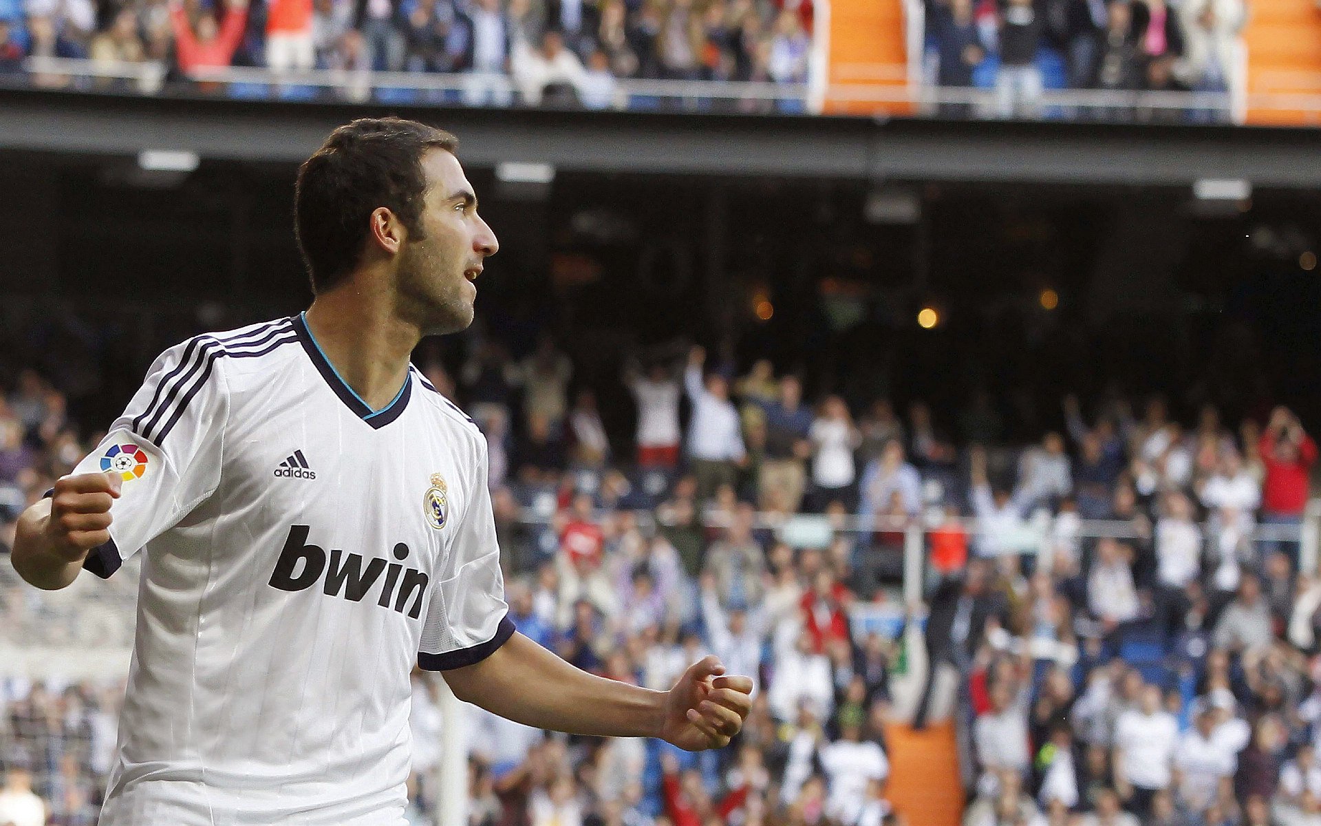 传奇“多面手”球员：他们在欧冠舞台上的多重角色